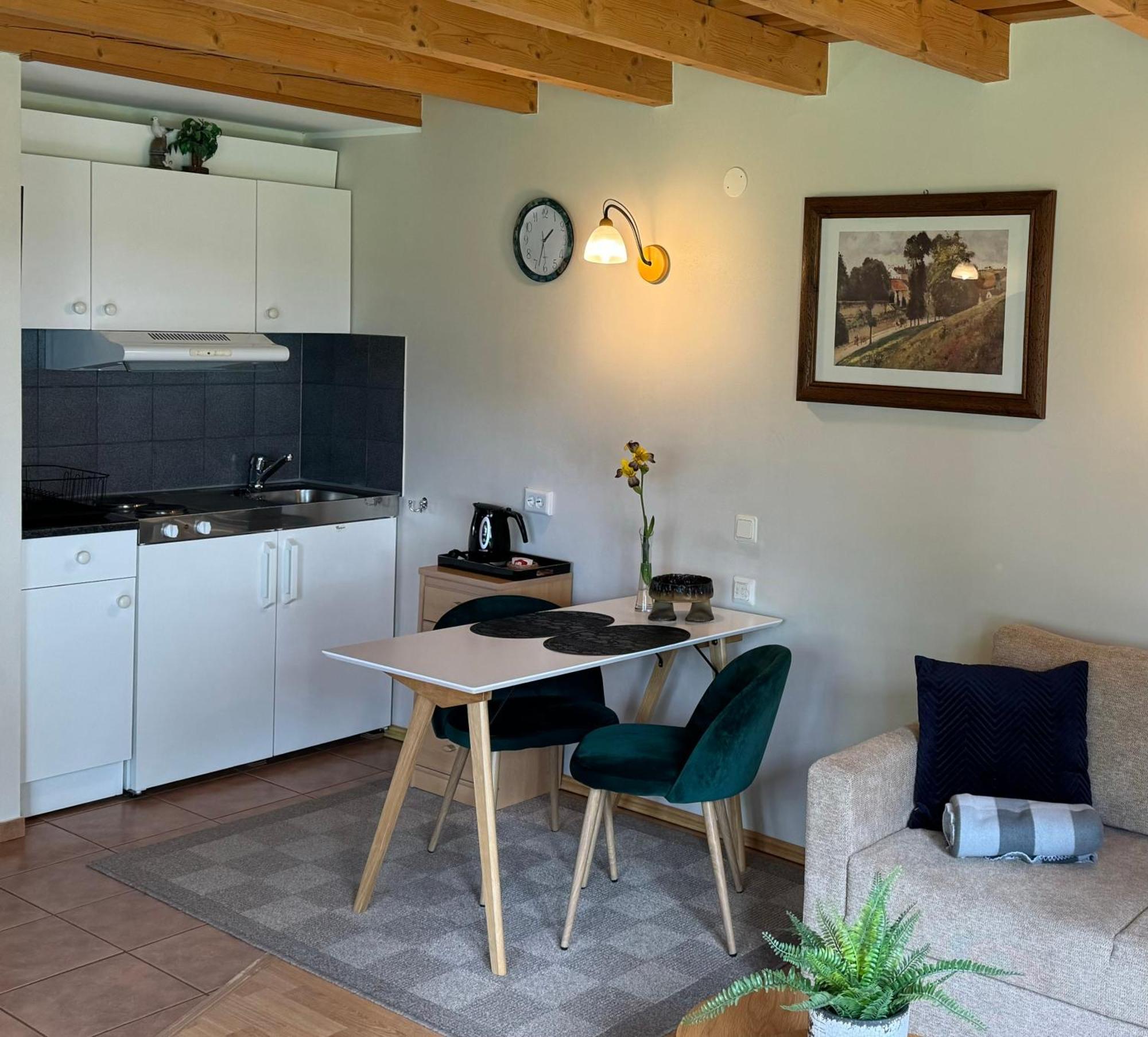 Kaesmu Merekalda Apartments - Adults Only Ruang foto